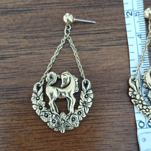 Gold tone Unicorn drop earrings - Picture 3 of 3